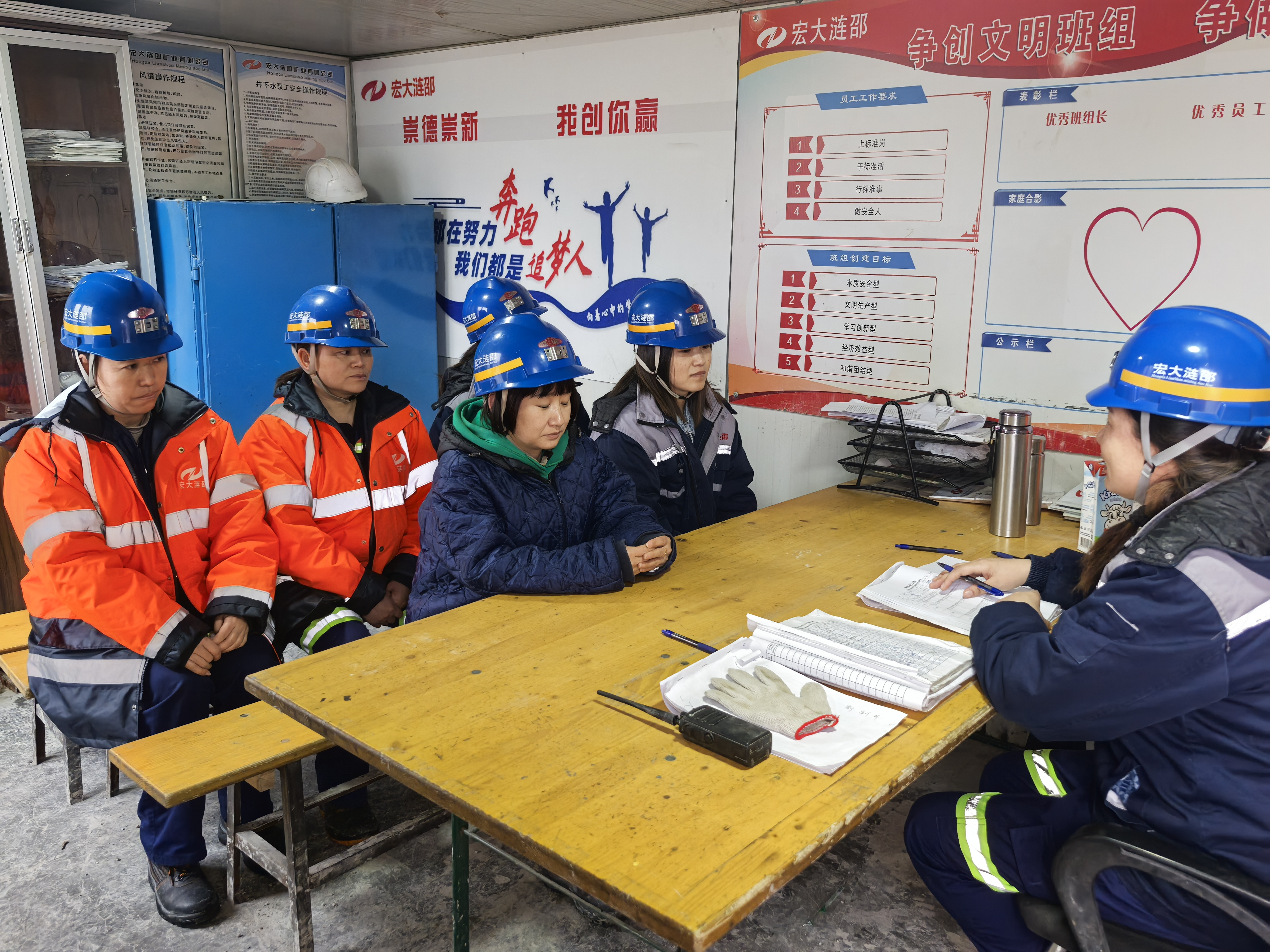 1741576658135653.jpg 0359d92af14a6eaeecd0f480f693cf4.jpg