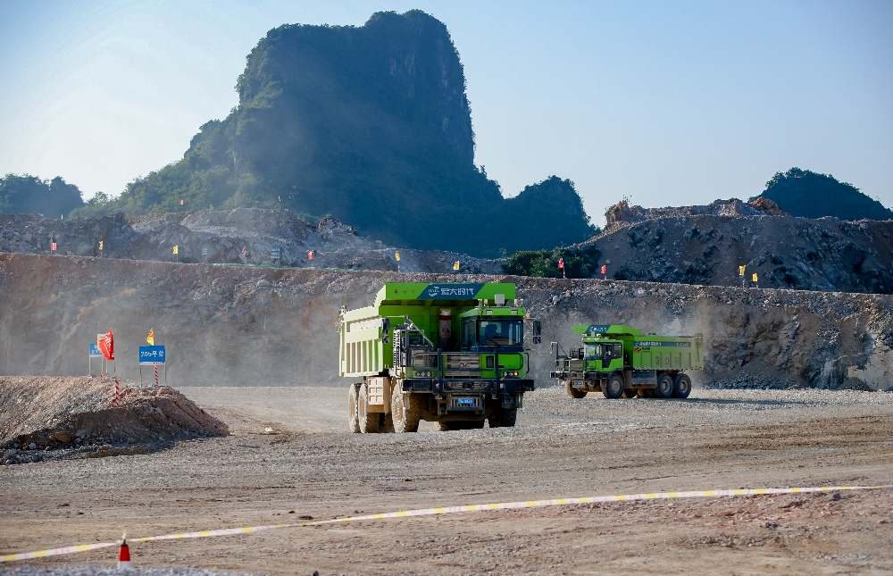 2 HC105EI纯电矿卡_副本.jpg