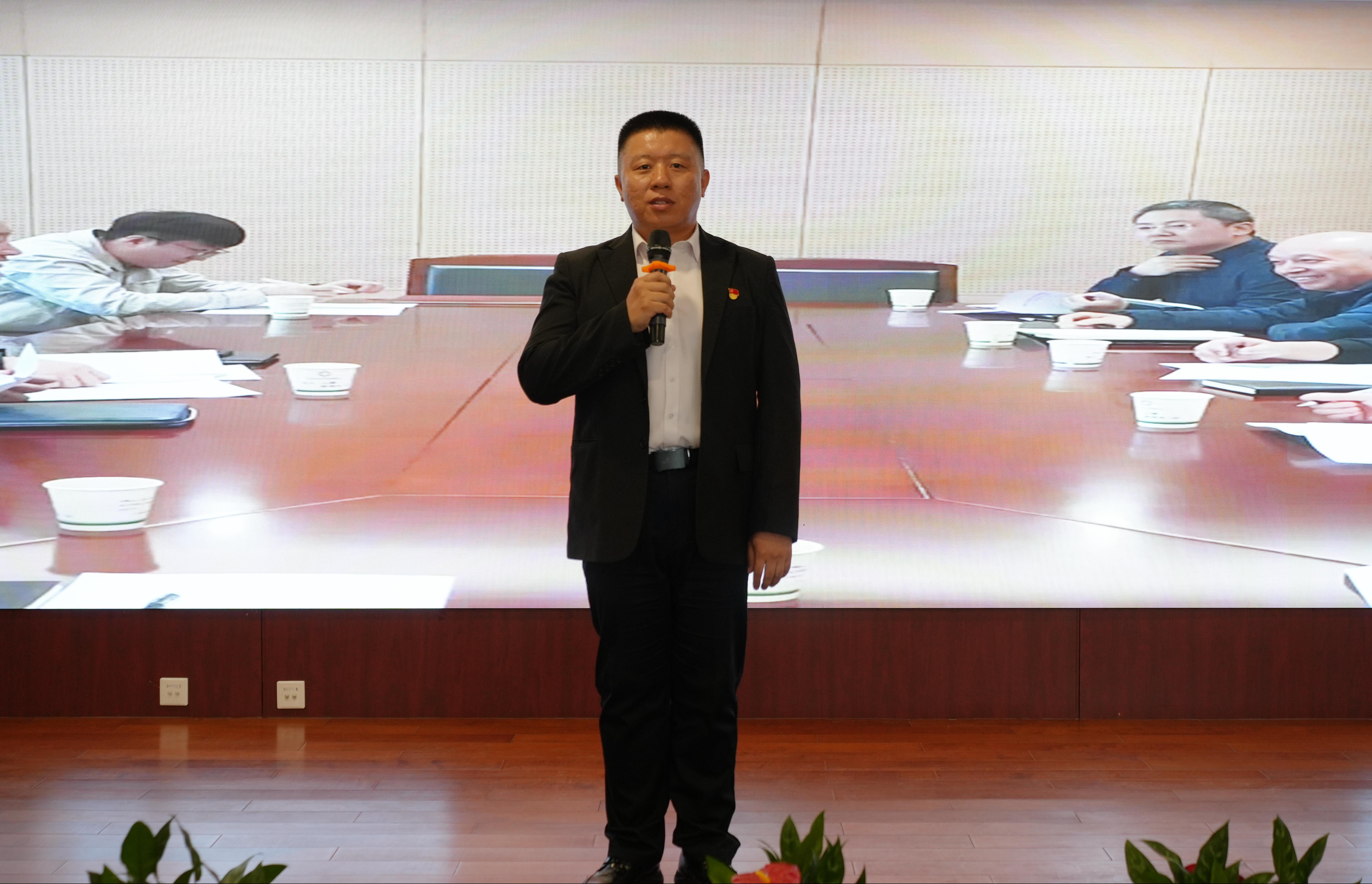 1748932043476232.jpg 冶磊(1).jpg