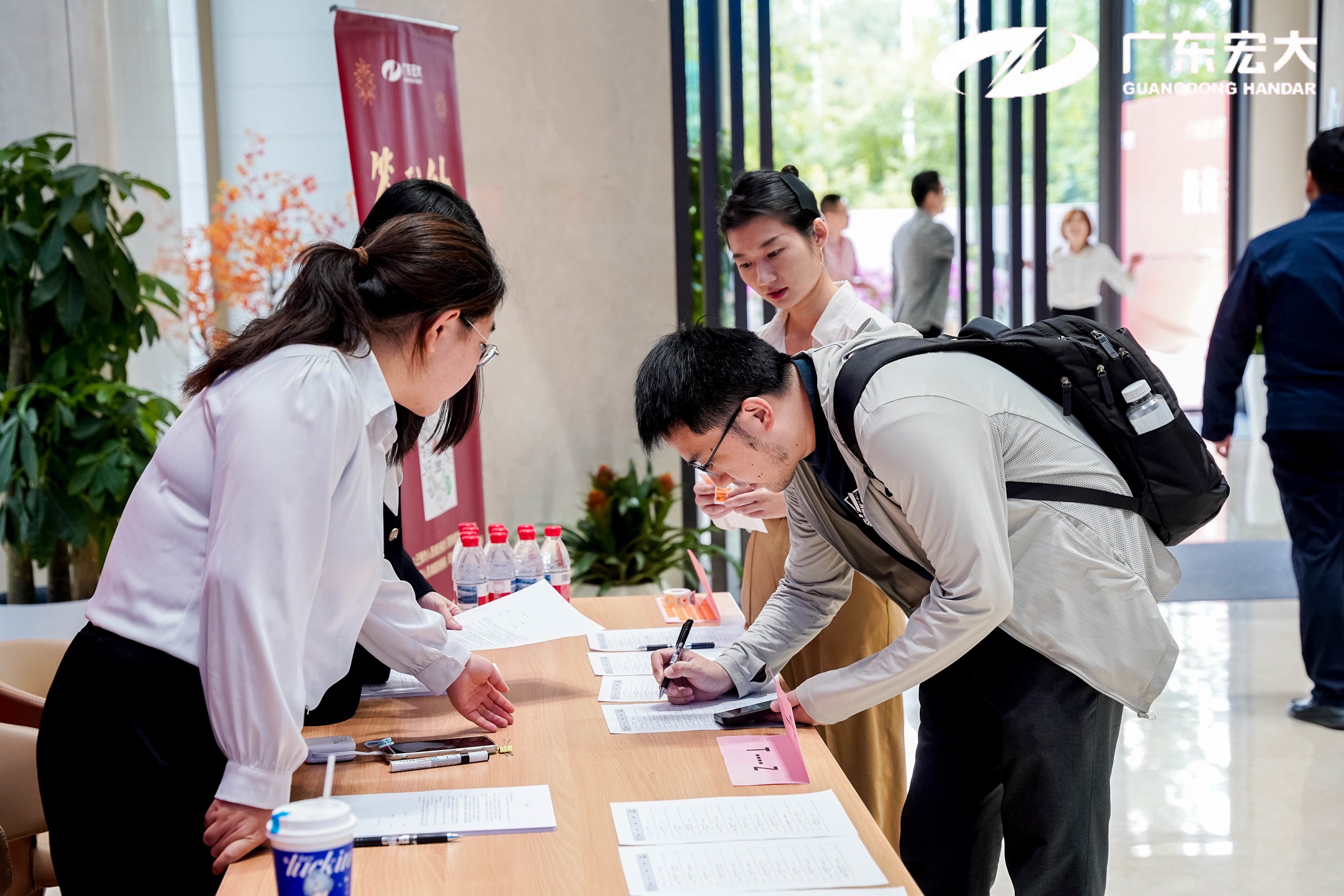 1758781928395892.jpg 签到2.jpg