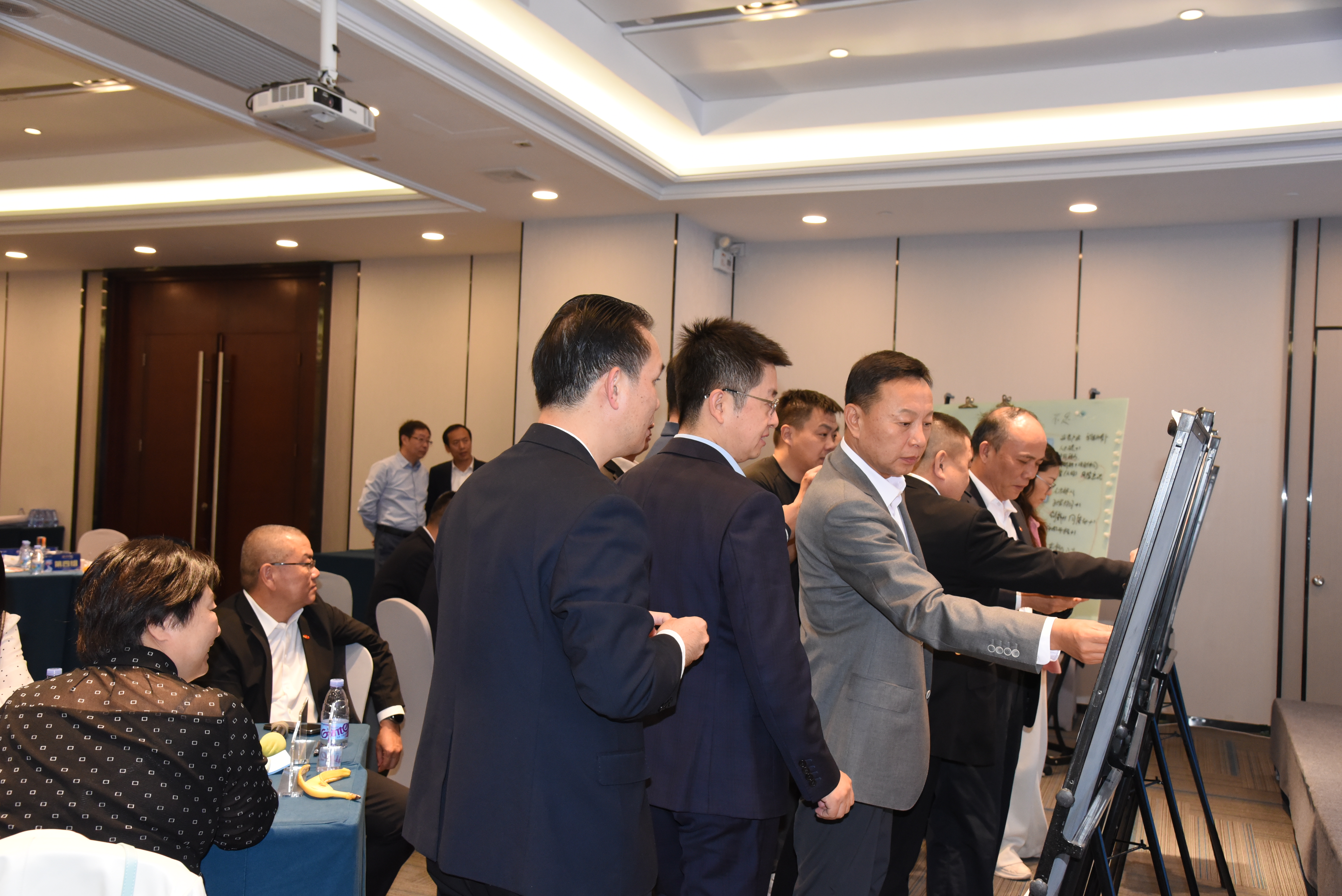 1764205348951819.jpg 互4.JPG